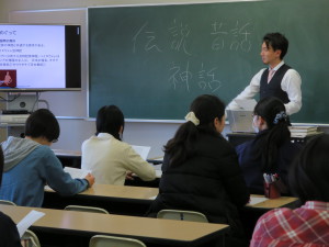 民俗学がご専門の及川先生