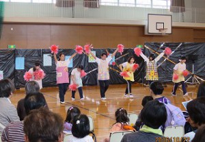 子どもたちに大人気のポケモン・アンパンマン・エビカニクスの3曲メドレーです。